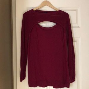 Long sleeve mesh looking top